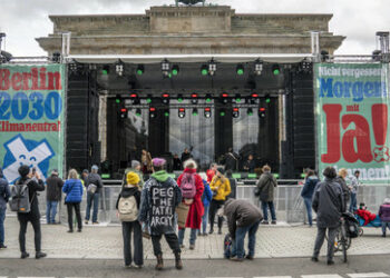 Konzert-Demo für "Berlin 2030 Klimaneutral": Nur 1.200 statt der erwarteten 35.000 Unterstützer