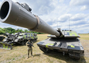 Montjan über Rheinmetall-Pläne: 1943 fuhren schon einmal "Panther" in der Ukraine