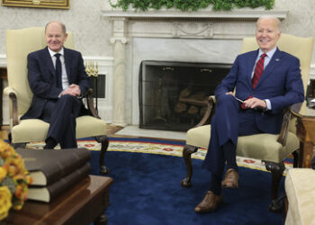 NYT: Scholz-Besuch befeuert die Spekulationen über ein "Endspiel" in der Ukraine