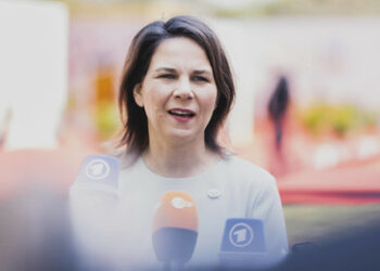 Peinlicher G20-Auftritt: Lawrow entschuldigt sich beim indischen Gastgeber für Baerbock