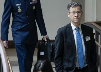 Pentagon-Vertreter behauptet: Iran könnte in 12 Tagen Atombombe bauen