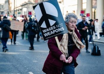 Russischer Diplomat: Ukraine-Müdigkeit wächst in der französischen Bevölkerung