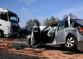 Staub-Sturm löst tödliche Massenkarambolage aus: 42 Fahrzeuge stoßen in Ungarn zusammen