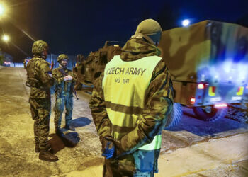 Tschechien drängt die Ukraine zur Offensive – und verdient am Krieg hervorragend mit