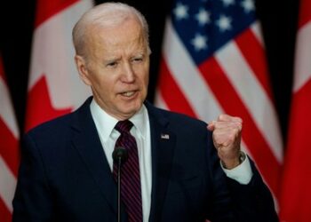 US-Besatzungstruppen gerieten in Syrien erneut unter Beschuss – Biden warnt Iran vor Angriffen