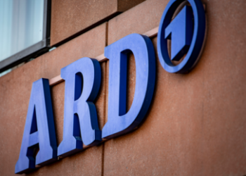 "Kriegste nicht zusammen im Kopf": ARD-Korrespondentin Ina Ruck endeckt die Grenze des Narrativs