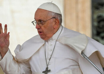 "Religiöse Orte respektieren": Papst Franziskus setzt sich für Mönche des Kiewer Höhlenklosters ein