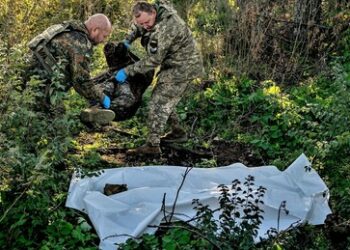 "Tote Seelen" – Kassieren Offiziere die Gehälter vermisster ukrainischer Soldaten?