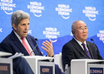 Der Abgeordnete Comer droht mit einer Vorladung des Außenministeriums wegen John Kerrys Rolle unter Biden