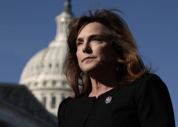 Chinesische Geldwäscher stehen im Mittelpunkt des Fentanylhandels der Kartelle: Rep. McClain