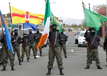 Ausschreitungen in Nordirland vor Biden-Besuch – Mutmaßliche Rohrbomben gefunden