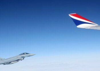 Britische und deutsche Militärflieger fangen russische Flugzeuge über der Ostsee ab