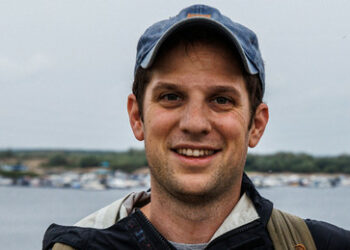 Ein Journalist der seinen Beruf benutzt, um in Russland zu spionieren, sollte uns alle wütend machen