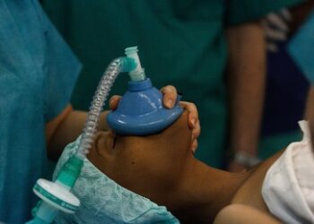 Fake-OPs: Zwei Berliner Ärzte sollen mehr als 1.000 Patienten getäuscht haben