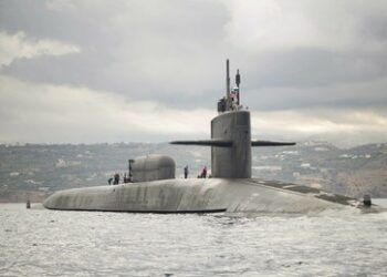 Iranische Marine zwingt US-Atom-U-Boot zum Auftauchen in der Straße von Hormuz