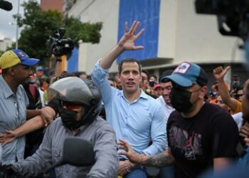 Kolumbien: Selbst ernannter venezolanischer Ex-Präsident Guaidó zu Ausreise gezwungen