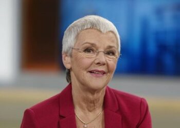 Krone-Schmalz:  "Es führt zu nichts Gutem, politische Analyse durch Moral ersetzen zu wollen"