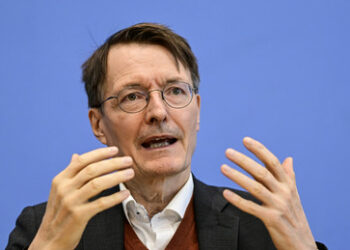 Lauterbach sieht Corona-Pandemie als beendet an