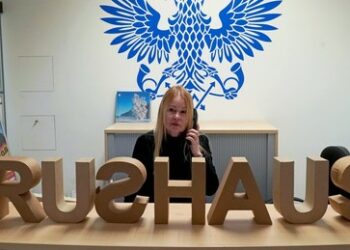 Sechs "Russische Häuser" setzen Tätigkeit in Europa vorübergehend aus