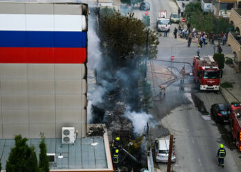 Zypern: Molotowcocktails setzen Russisches Zentrum für Wirtschaft und Kultur in Brand