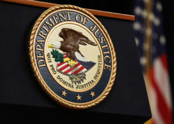 Paar wird in neuen Anklagen des Justizministeriums des Diebstahls von Technologie für China beschuldigt