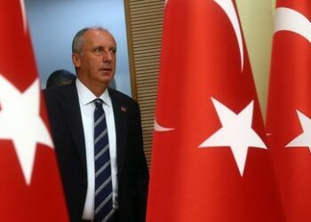 Einer der vier Präsidentschaftskandidaten der Türkei zieht seine Kandidatur zurück