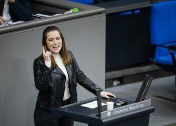 Emilia Festers Ahnungslosigkeit – Zufall oder Funktion im politischen System der Grünen?