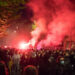 Flaschen und Pyrotechnik: Walpurgisnacht in Kreuzberg