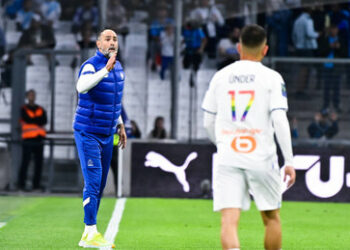 Frankreich will Fußballspieler strafen, die LGBTQ-Trikots verweigern