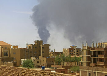 Massenflucht im Sudan: Erneut schwere Gefechte in Khartum