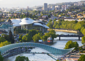 Putin hebt Visumpflicht für Georgien auf, Direktflüge wieder möglich