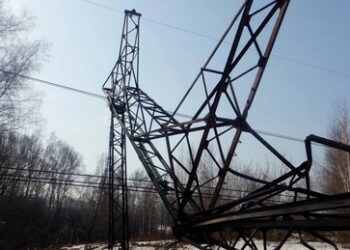 Russland: Strommast im Gebiet Leningrad gesprengt