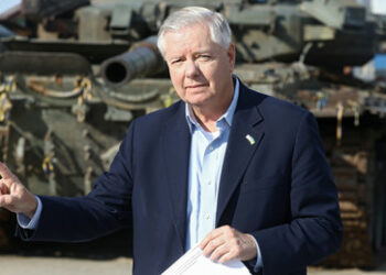 Sacharowa über US-Hilfen an Ukraine: US-Investitionen haben bereits zum Zweiten Weltkrieg geführt