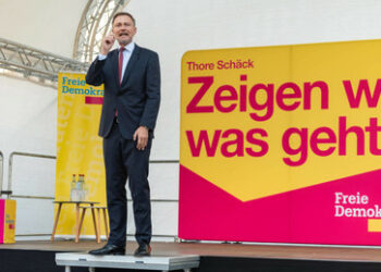 Sanktionen oder Diplomatie? Lindner stichelt gegen China, Dağdelen warnt vor Handelskrieg