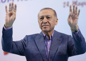 Umfragen weisen Erdoğan als Sieger der zweiten Runde der Präsidentschaftswahlen aus
