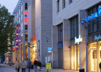 Verletzte nach Pfefferspray-Angriff in Dresden