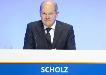 "Völlig bekloppt": Verbale Ohrfeige vom Bundeskanzler Scholz für Aktivisten der "Letzten Generation"