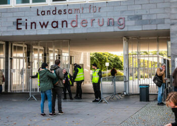 Berliner Einwanderungsamt "kurz vor Dysfunktionalität"