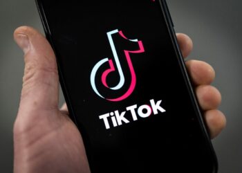 TikTok logo on an iPhone in London on Feb. 28, 2023. (Dan Kitwood/Getty Images)