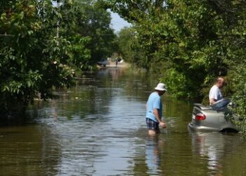 Etwa 2.700 Häuser im Gebiet Cherson nach Zerstörung des Wasserkraftwerks Kachowka überflutet