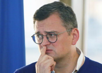 Kuleba an Orbán: Keine Gegenoffensive, wenn Ungarn Putin zum Truppenabzug überredet