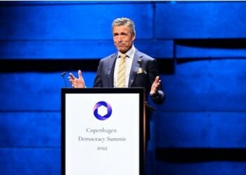 Rasmussen: NATO-Staaten könnten Bodentruppen in die Ukraine entsenden