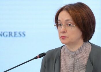 Russlands Zentralbankchefin in St. Petersburg: Weltwirtschaftskrise gerade so vermieden