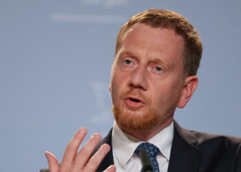 Sachsens Ministerpräsident Kretschmer fordert Reparatur der Nord Stream-Gaspipelines