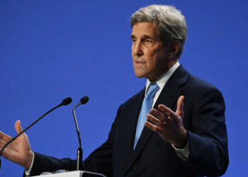 US-Gesandter Kerry räumt ein: Angriff auf den Irak beruhte auf einer Lüge