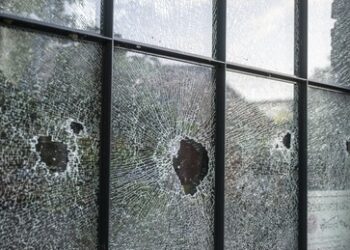 "Für Täter wie euch gibt es Konsequenzen": Anschlag auf Berliner Rammstein-Büro