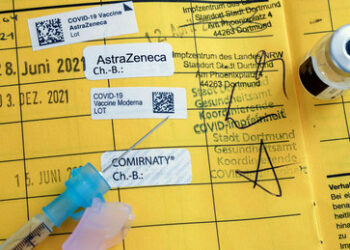 "Schein-Impfungen": Arzt muss für fast drei Jahre in Haft