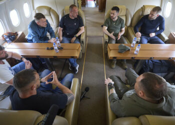 Basarfeilscher Erdoğan, das türkische Volk und die freigelassenen Asow-Führer