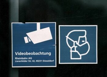 Bayern: Amtsgericht verurteilt Ärzte-Paar wegen falscher Atteste zu Haftstrafen