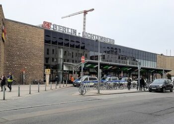 Berlin: Bezirk Lichtenberg will Vorplatz nach getötetem Ladendieb benennen